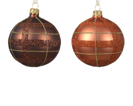 Weihnachtskugel aus mattem Glas mit Punkten, 2 verschiedene Farben, sortierte Farben ø 8cm