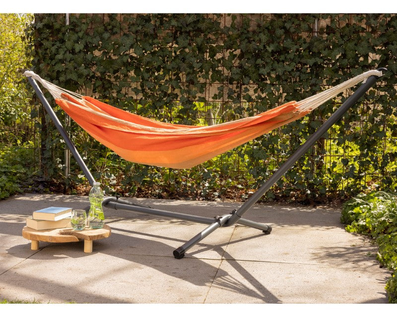 Multicolor hammock in polyester and cotton for outdoor use