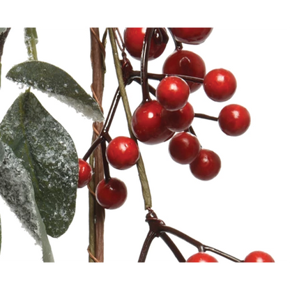 Garland with red berries 130 cm