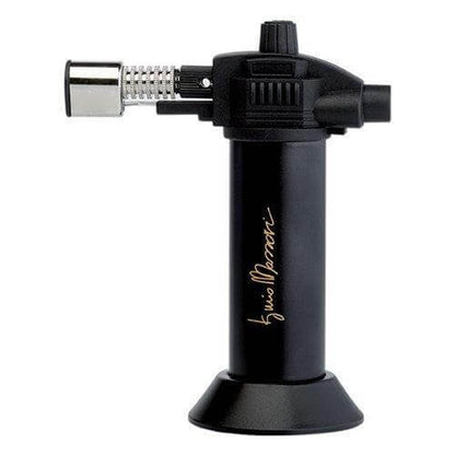 Adjustable flame torch