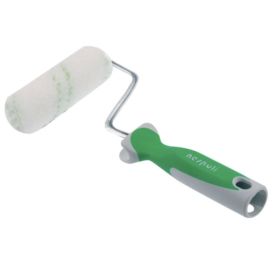 Compact roller with short handle for 11 cm medlars, green colour.