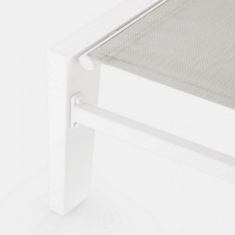 High aluminum cot with wheels Hilde white