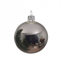 Christmas ball in shiny silver glass 15 cm